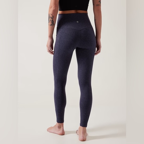Athleta SALUTATION STASH POCKET SOFTLUXE TIGHT size 3x - Picture 2 of 8
